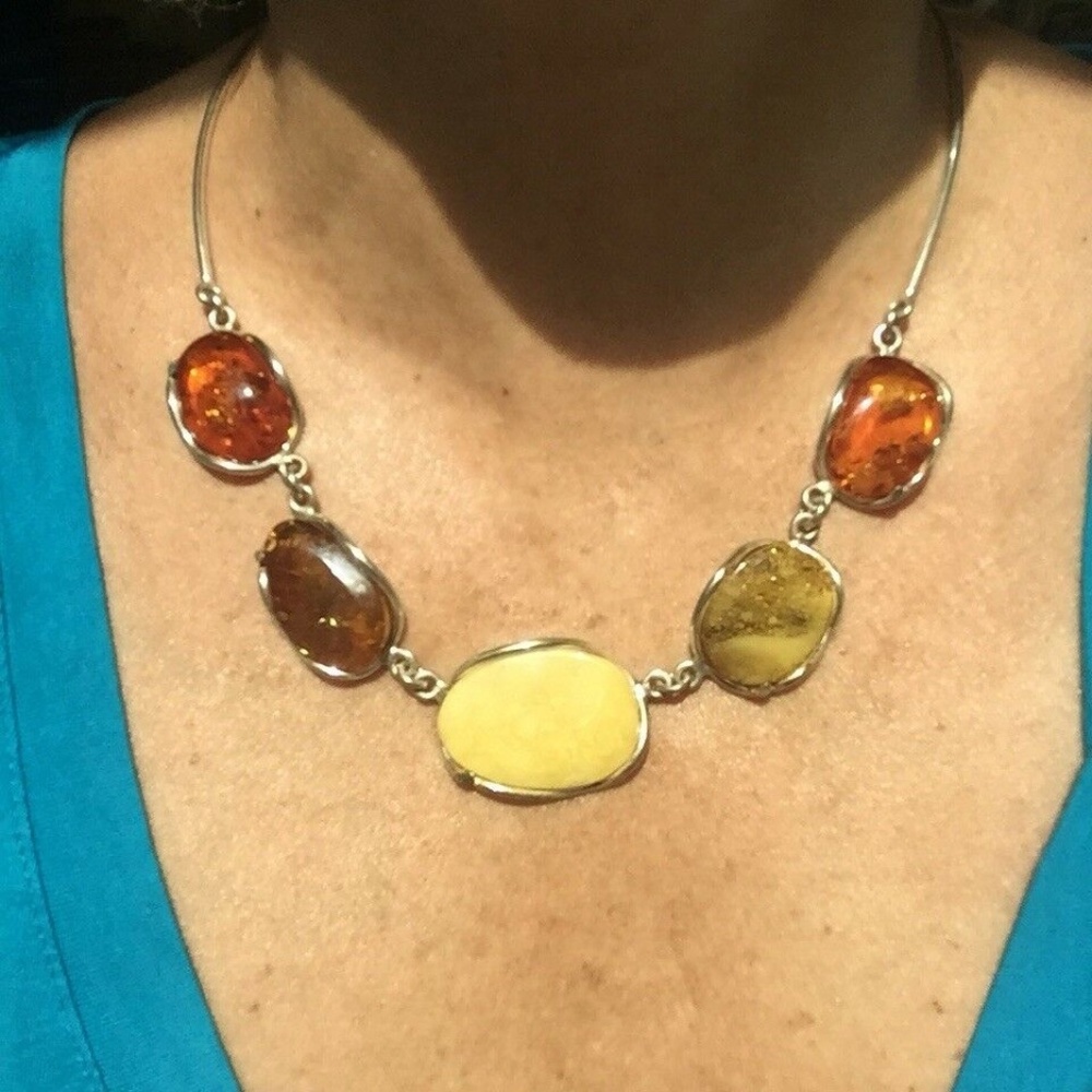 Amber  BUTTERSCOTCH EGG old  Baltic Necklace